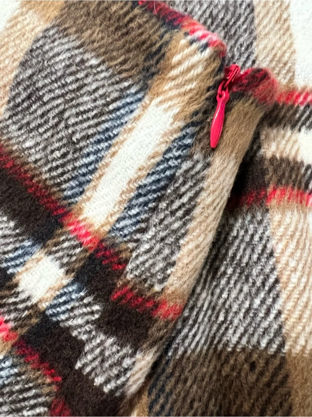 Plaid Mini Skirt in Red and Brown. Comes with size zipper. Size M